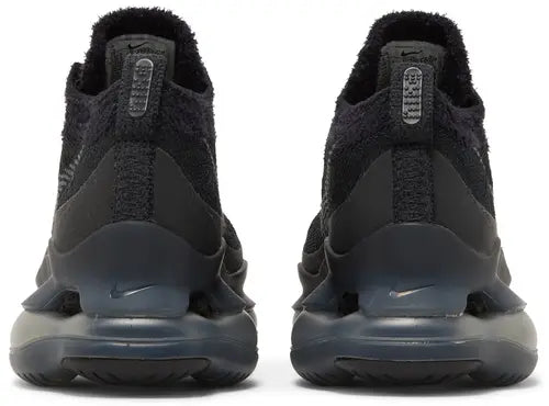 Tech Runner Scorpion – Triple Black