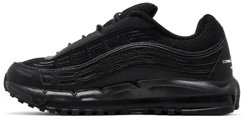 Tech Runner TL – Triple Black Edition
