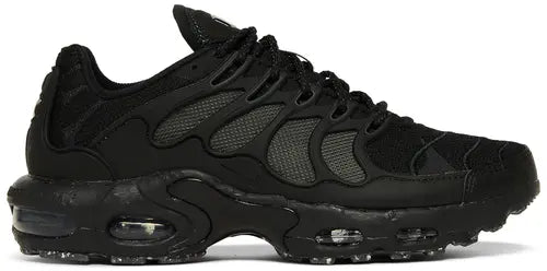 Tech Runner Plus TS – Triple Black Edition